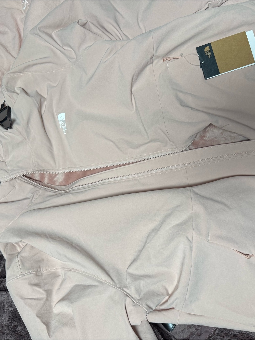 The North Face Women's Pale Pink Soft-Shell Ski Jacket